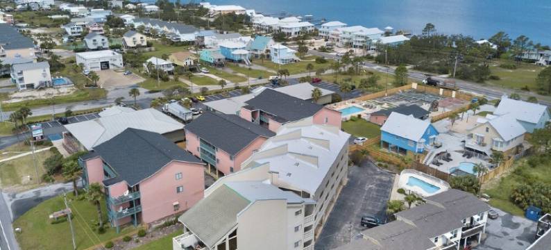 Booking Now for Spring Break! Across from the Beach& Close to the Heart of Town!图片