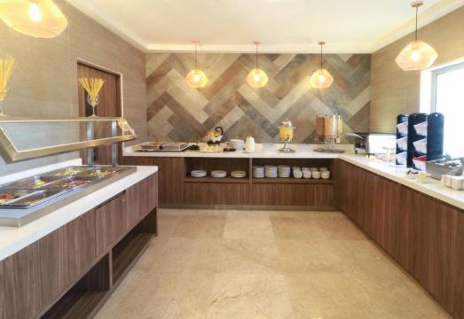 Wyndham Garden Monterrey Valle Real Hotel Overview