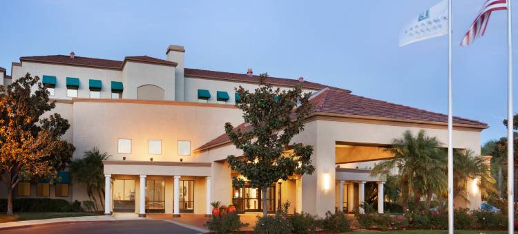 蒂梅丘拉谷葡萄酒乡安泊套房酒店(Embassy Suites by Hilton Temecula Valley Wine Country)图片