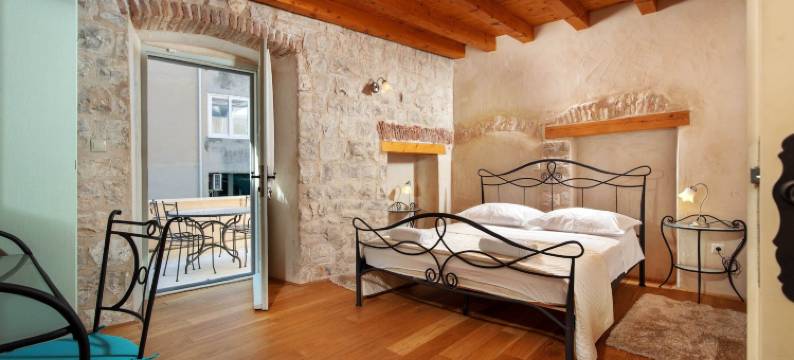 妈妈别墅(Villa Mama - Traditional Apartments in Omis, Free Parking)图片