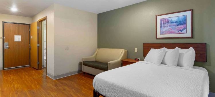 美国长住精选套房酒店 - 堪萨斯城 - 南 - 49 号州际公路(Extended Stay America Select Suites - Kansas City - South - I-49)图片