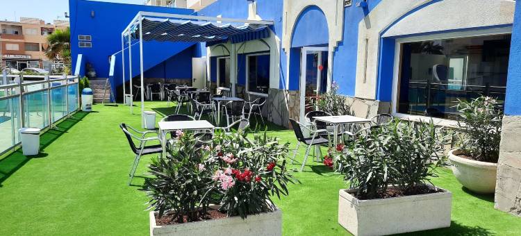 滨海罗克塔斯太阳目的地出租公寓(Destinos de Sol Roquetas de Mar Apartamentos)图片