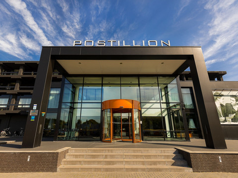 普斯缇里翁多德雷赫特酒店