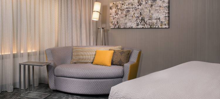 兰辛万怡酒店(Courtyard Lansing)图片