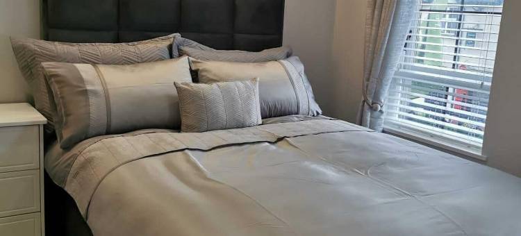 位于Magherafelt的现代3床公寓可容纳8人(Modern 3-Bed Apartment in Magherafelt Sleeps 8)图片