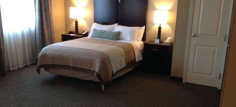 格伦伍德格兰德斯德套房酒店(GrandStay Hotel & Suites - Glenwood)图片