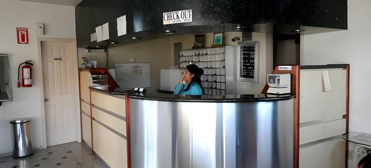 TJ的R INN(REAL INN DE TIJUANA BOULEVARD AGUA CALIENTE)图片