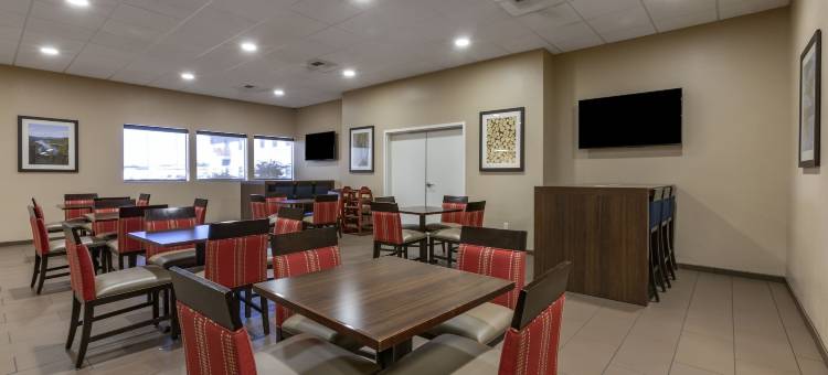 I-90市中心美茵斯坦套房酒店(MainStay Suites Coeur d'Alene)图片