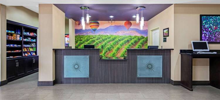 蒂梅丘拉昆塔温德姆套房酒店(La Quinta Inn & Suites Temecula)图片