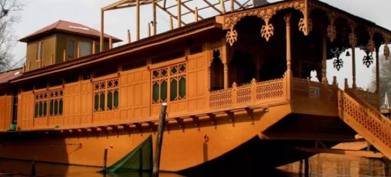 雅达加尔船屋酒店(Yadgaar Houseboats)图片