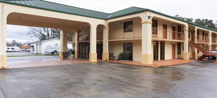 布鲁顿戴斯套房酒店(Days Inn & Suites by Wyndham Brewton)图片
