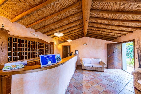 Hotel l'Esagono Hotel Overview