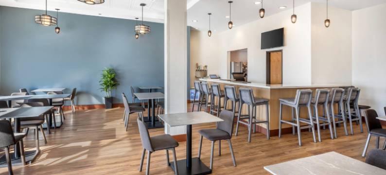 佩德尔顿机场雷迪森酒店(Radisson Hotel Pendleton Airport)图片