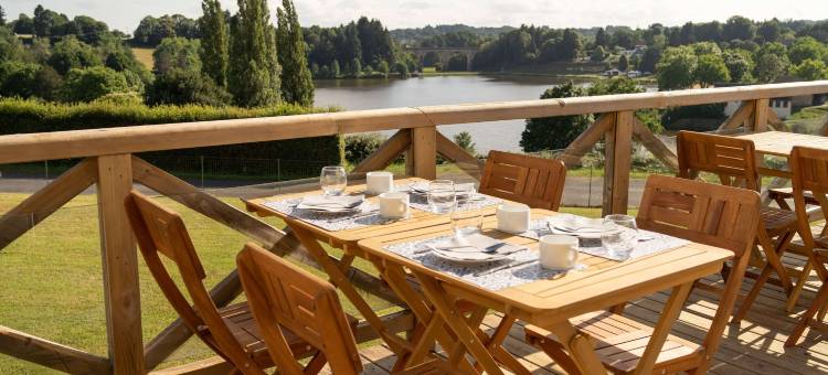 布朗切旅游舒适布里特酒店(Brit Hôtel Confort - la Tour Blanche)图片