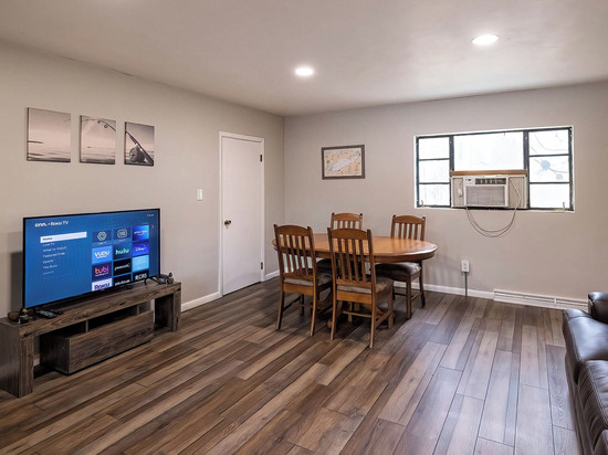 枫叶汽车旅馆伊利