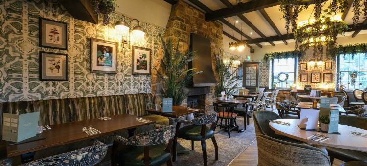 洛金汉阿姆斯酒店 - 格林国王旅馆(Rockingham Arms by Greene King Inns)图片