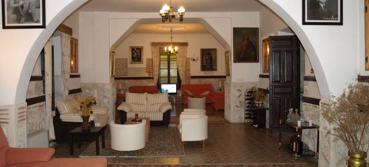 格兰波萨达拉米思那达酒店(Gran Posada la Mesnada)图片