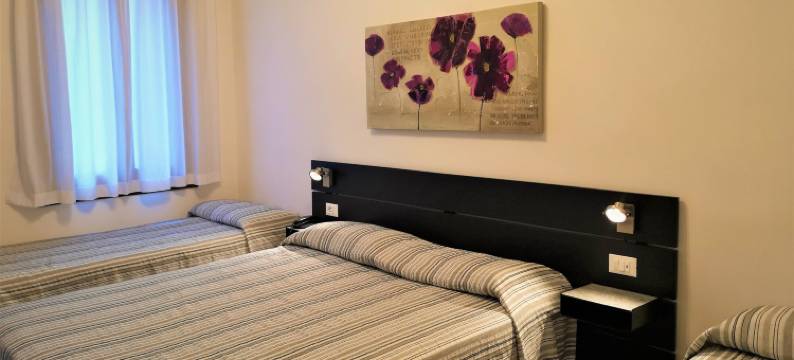 位于卡纳李吉奥的14卧室公寓-平方米|带14个独立浴室(Hotel Rossi)图片