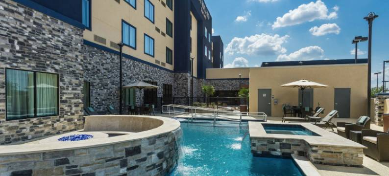 休斯顿卡蒂米尔斯万怡酒店(Courtyard Houston Katy Mills)图片