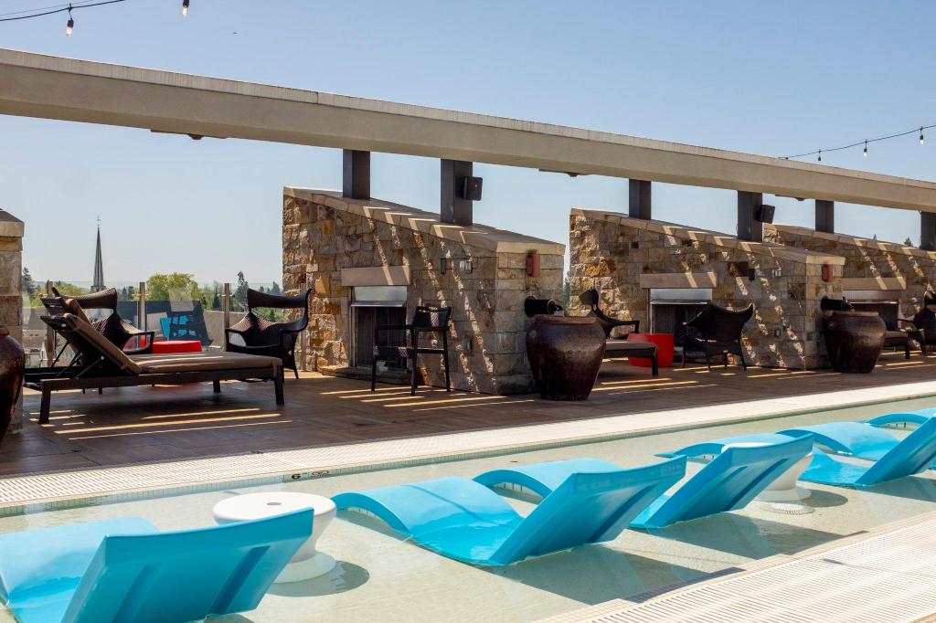 Archer Hotel Napa Over view