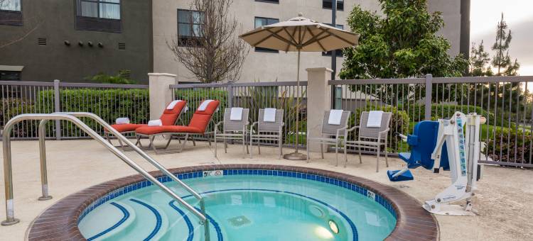 圣地亚哥波伟欢朋套房酒店(Hampton Inn & Suites San Diego/Poway)图片