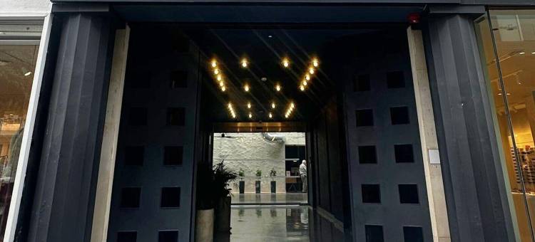 LETOH LETOH 塞维利亚(Letoh Letoh Sevilla)图片