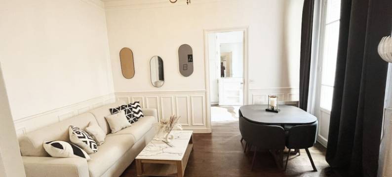 Superb Eiffel Tower Terrace Apartment图片