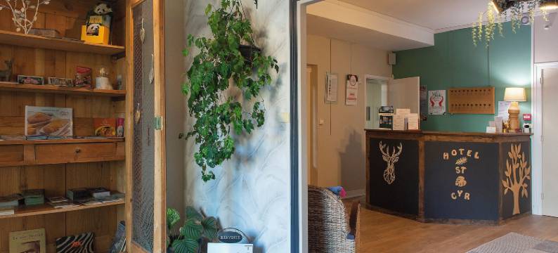 圣西尔酒店(Logis Hôtel Saint Cyr)图片