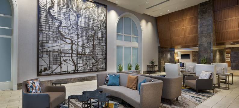 印第安纳波利斯希尔顿套房酒店(Hilton Indianapolis Hotel & Suites)图片