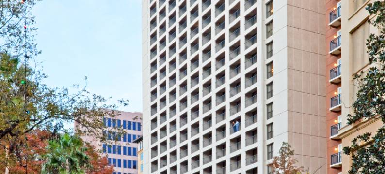 Holiday Inn 圣安东尼奥，RIVERWALK(Holiday Inn SAN ANTONIO-RIVERWALK by IHG)图片
