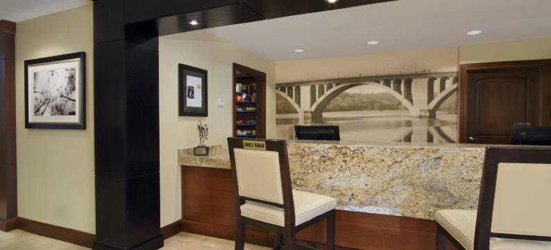 Staybridge Suites 麦克莱恩，泰森斯角(Staybridge Suites TYSONS - MCLEAN by IHG)图片