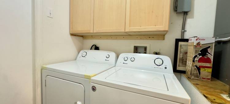 靠近海滩的池畔度假屋(The Poolside Escape Near Beaches)图片