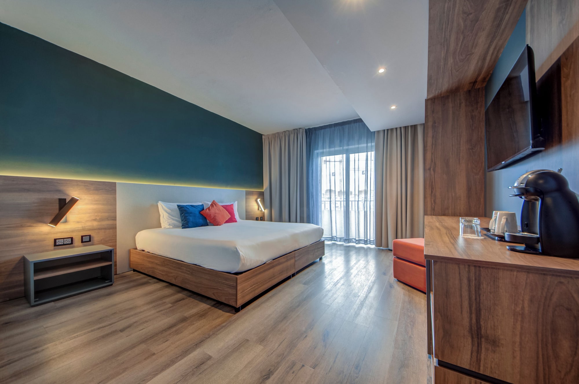 Hotel Argento Over view