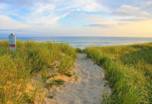 Airy Nantucket Escape in Historic Downtown! Hotel Overview