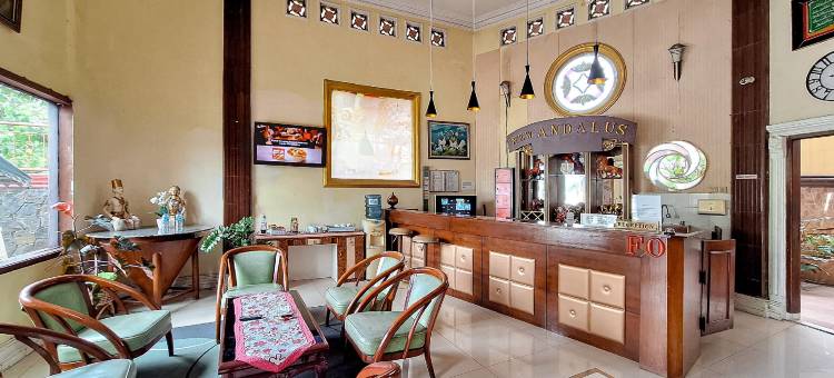 西波哥彭卡克伯格 @ 瑞德多兹酒店(Collection O Puncak Bogor Near Taman Safari Indonesia Formerly Hotel Andalus)图片