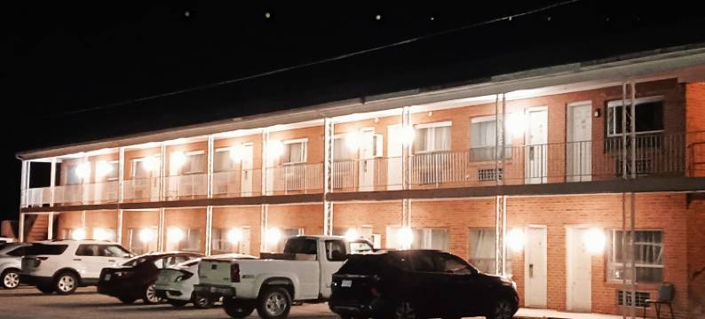 OYO 凯斯维尔谢尔顿汽车旅馆 靠近360号公路(Sheldon's Motel by OYO Keysville Near Hwy 360)图片