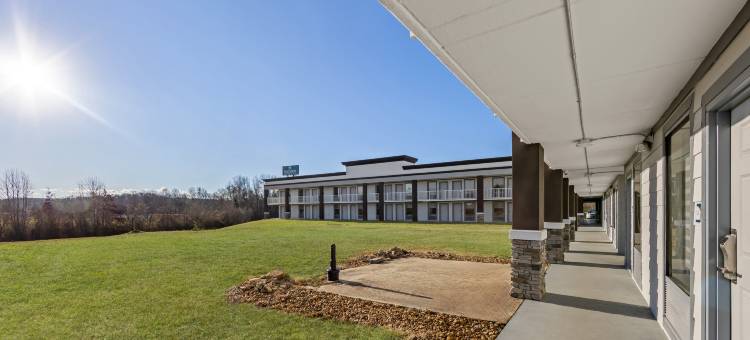 红屋顶HomeTowne Studios雅典，田纳西州(HomeTowne Studios by Red Roof Athens, TN)图片