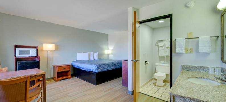 罗德威酒店(Capital O Travelers Inn Lawton Fort Sill)图片