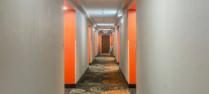 美国路孟菲斯I 240镇屋经典旅馆(Classic Inn by Townhouse American Way Memphis I 240)图片