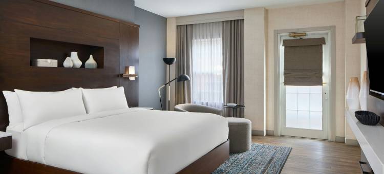 德尔蒙特罗切斯特万丽Spa酒店(The Del Monte Lodge Renaissance Rochester Hotel & Spa)图片
