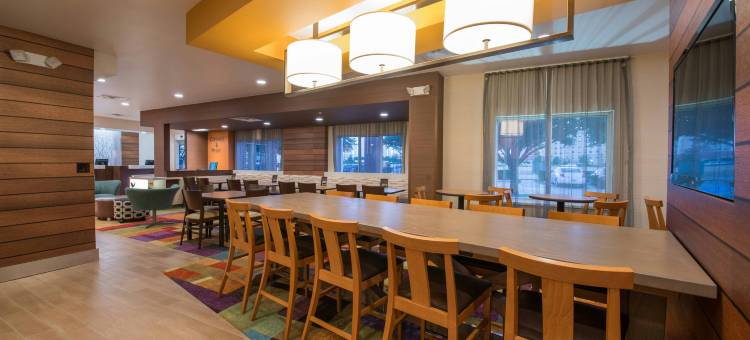 路易斯维尔达拉斯万豪万枫酒店(Fairfield Inn & Suites Dallas Lewisville)图片