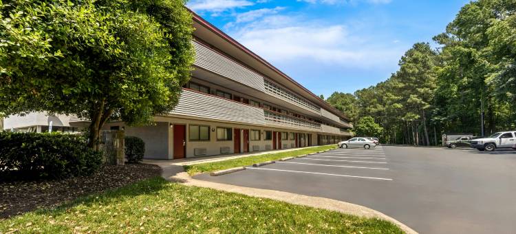 教堂山红顶酒店-UNC(Red Roof Inn Chapel Hill - UNC)图片