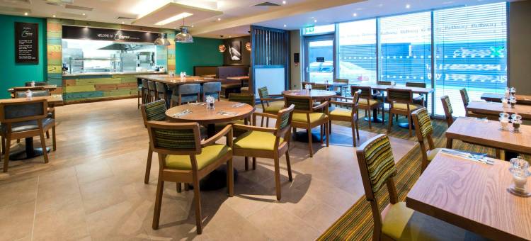 斯劳中心南普瑞米尔酒店(Premier Inn Slough Central South)图片