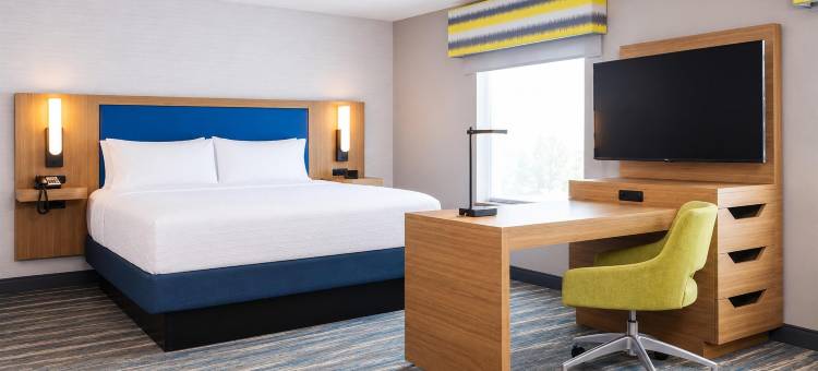 芝加哥圣查尔斯欢朋套房酒店(Hampton Inn & Suites Chicago/St. Charles)图片