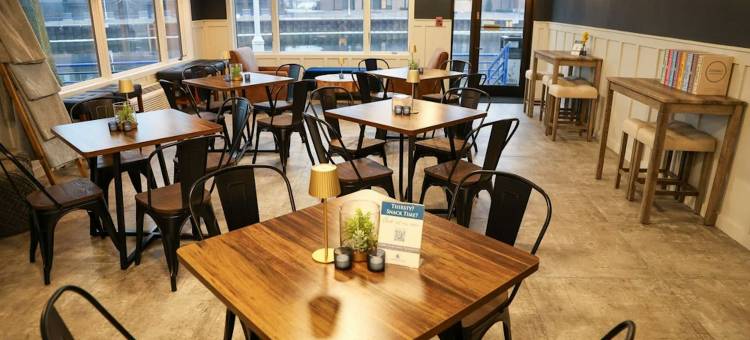 海港风酒店(Harbor Winds Hotel)图片