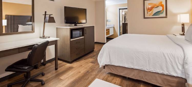 橘子镇机场北部贝斯特韦斯特优质酒店(Best Western Plus Orange County Airport North)图片