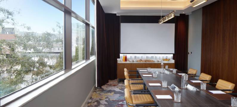 希尔顿城市酒店(DoubleTree by Hilton Bath)图片