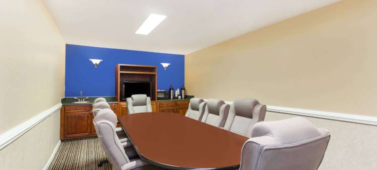 佛罗伦萨-马斯尔肖尔斯呗盟套房酒店(Baymont by Wyndham Florence/Muscle Shoals)图片