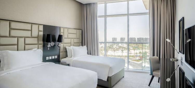 迪拜达马克山丽笙酒店(Radisson Hotel Dubai, Damac Hills)图片