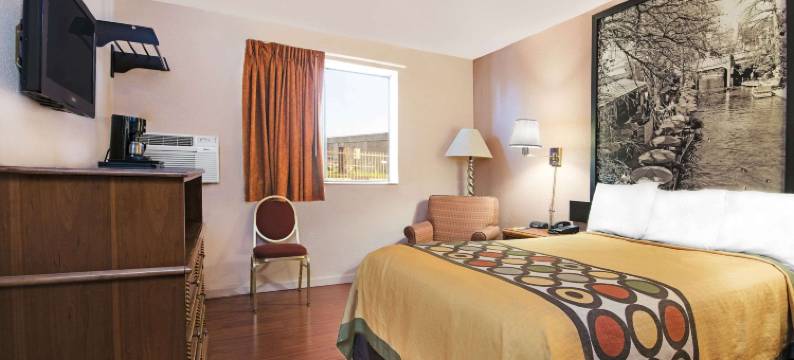 圣安东尼奥-I-35北温德姆速8酒店(Super 8 by Wyndham San Antonio/I-35 North)图片